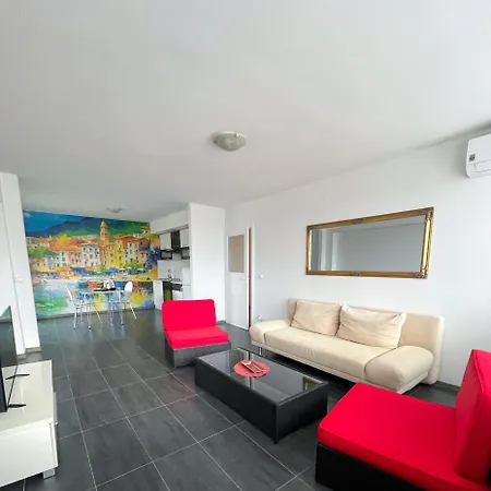 Modern - Location Apartment *